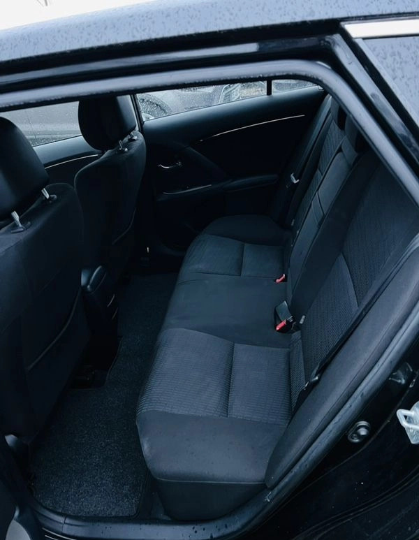 Toyota Avensis cena 29500 przebieg: 207000, rok produkcji 2009 z Ostrołęka małe 436